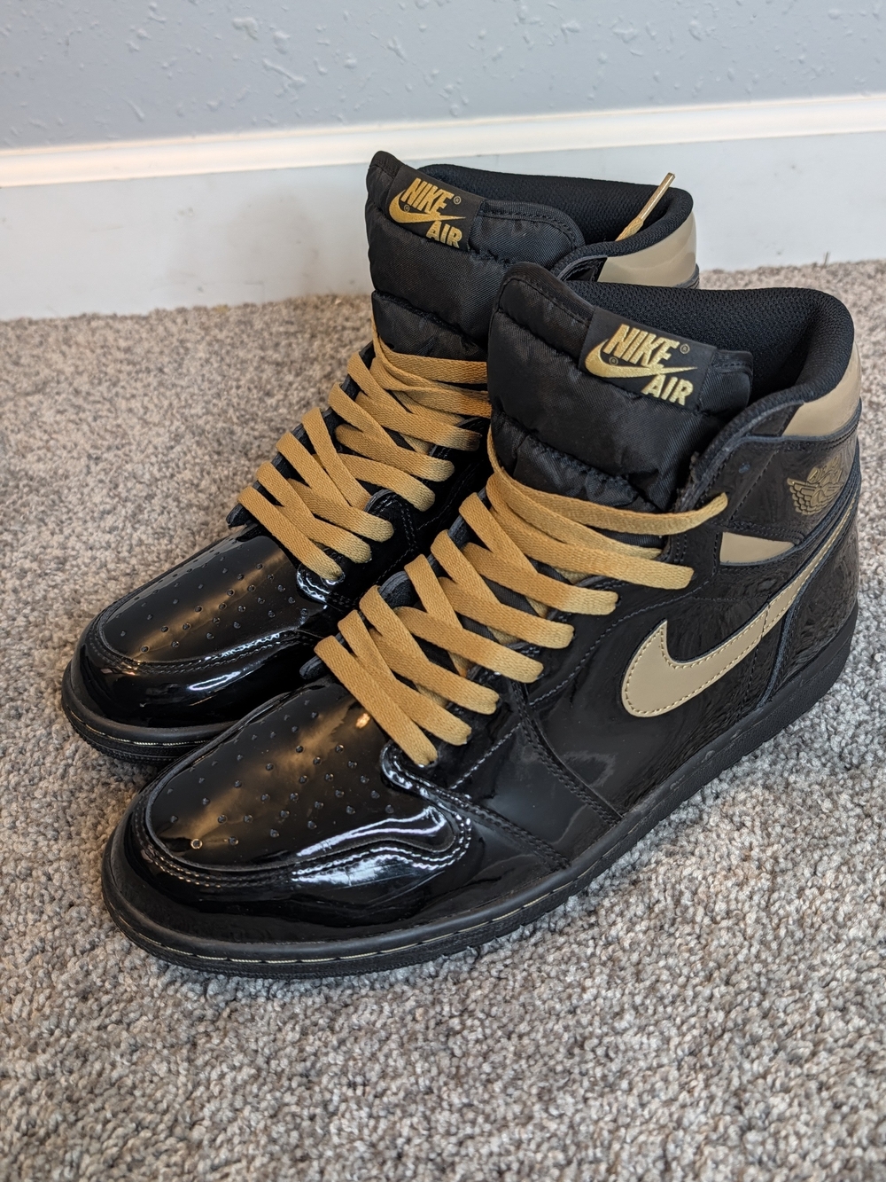 Nike Air Jordan 1 High OG Black & Tan Men's Sneakers